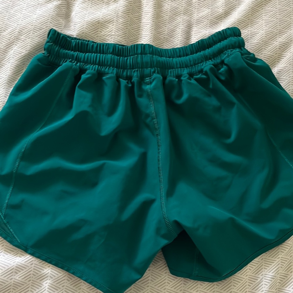 Green lululemon shorts size 4